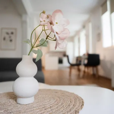 Altbautraum Esslingen Zentrum 10 דירה *